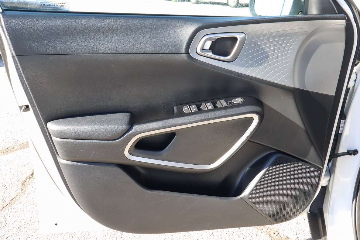 Used 2024 Kia Soul LX w/ Option Group 015 image 13