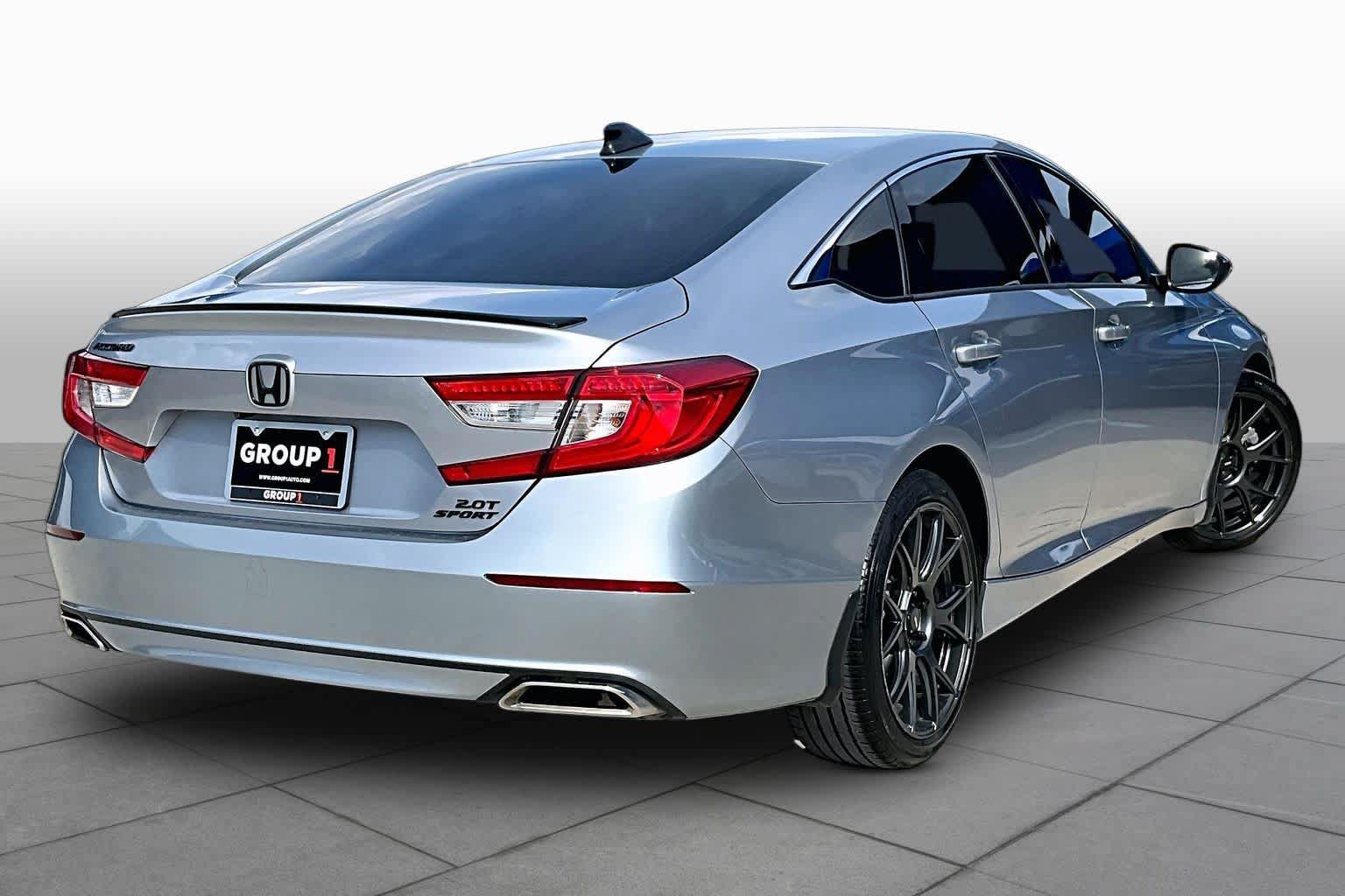 Used 2021 Honda Accord Sport image 11