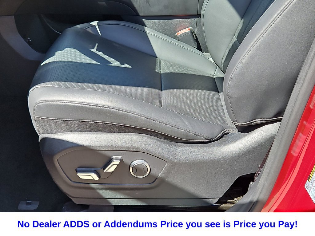 Used 2026 Hyundai Santa Fe SEL AWD/4WD image 25