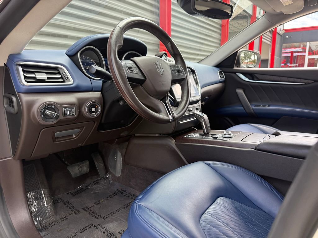 Used 2020 Maserati Ghibli RWD image 16