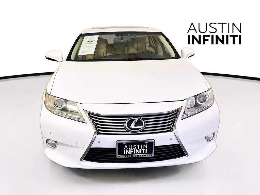 Used 2013 Lexus ES 350 w/ Luxury Pkg FWD image 2