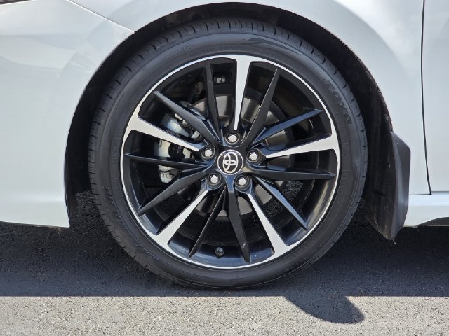 Used 2021 Toyota Camry XSE FWD image 31