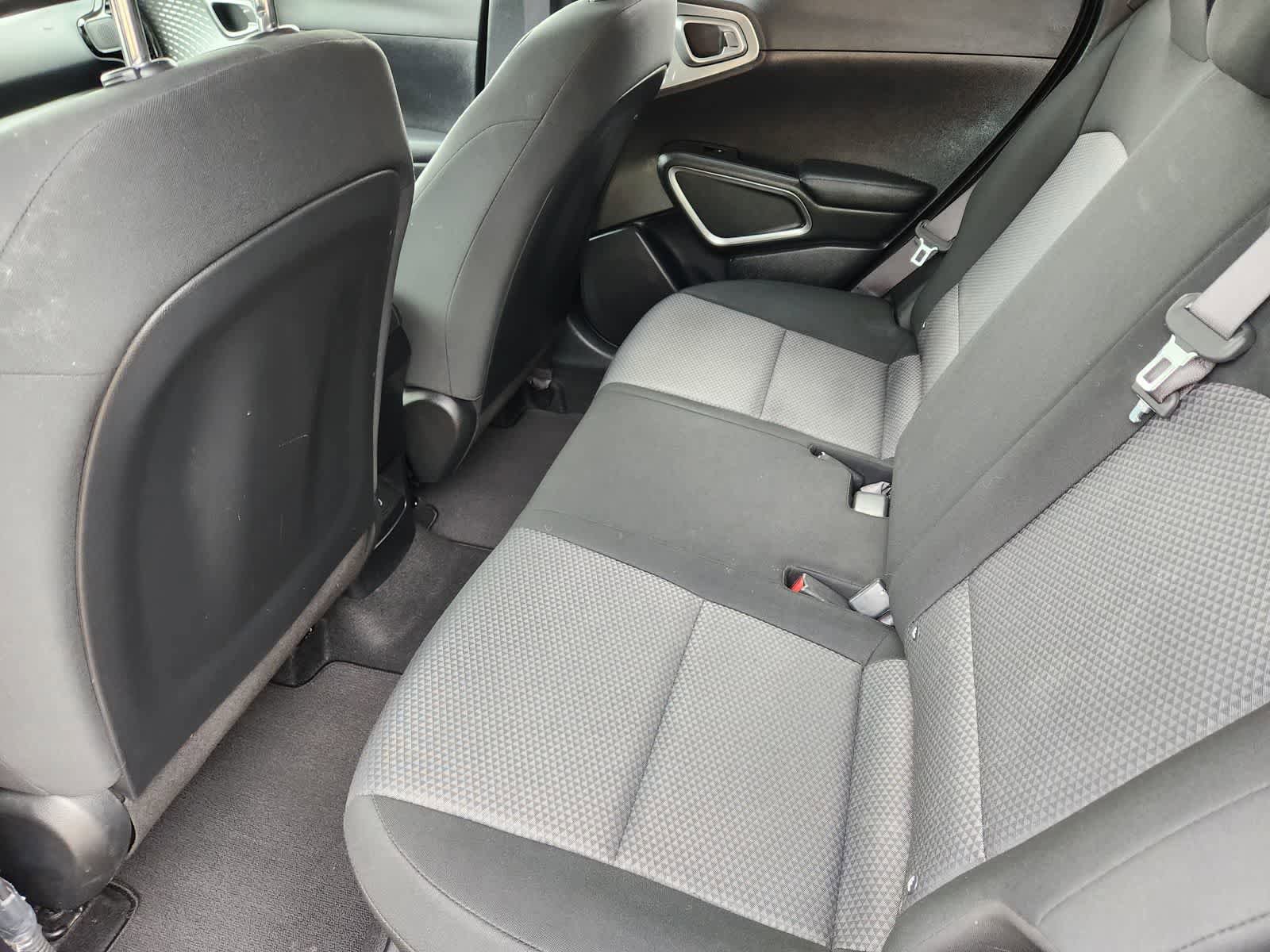 Used 2023 Kia Soul S FWD image 28