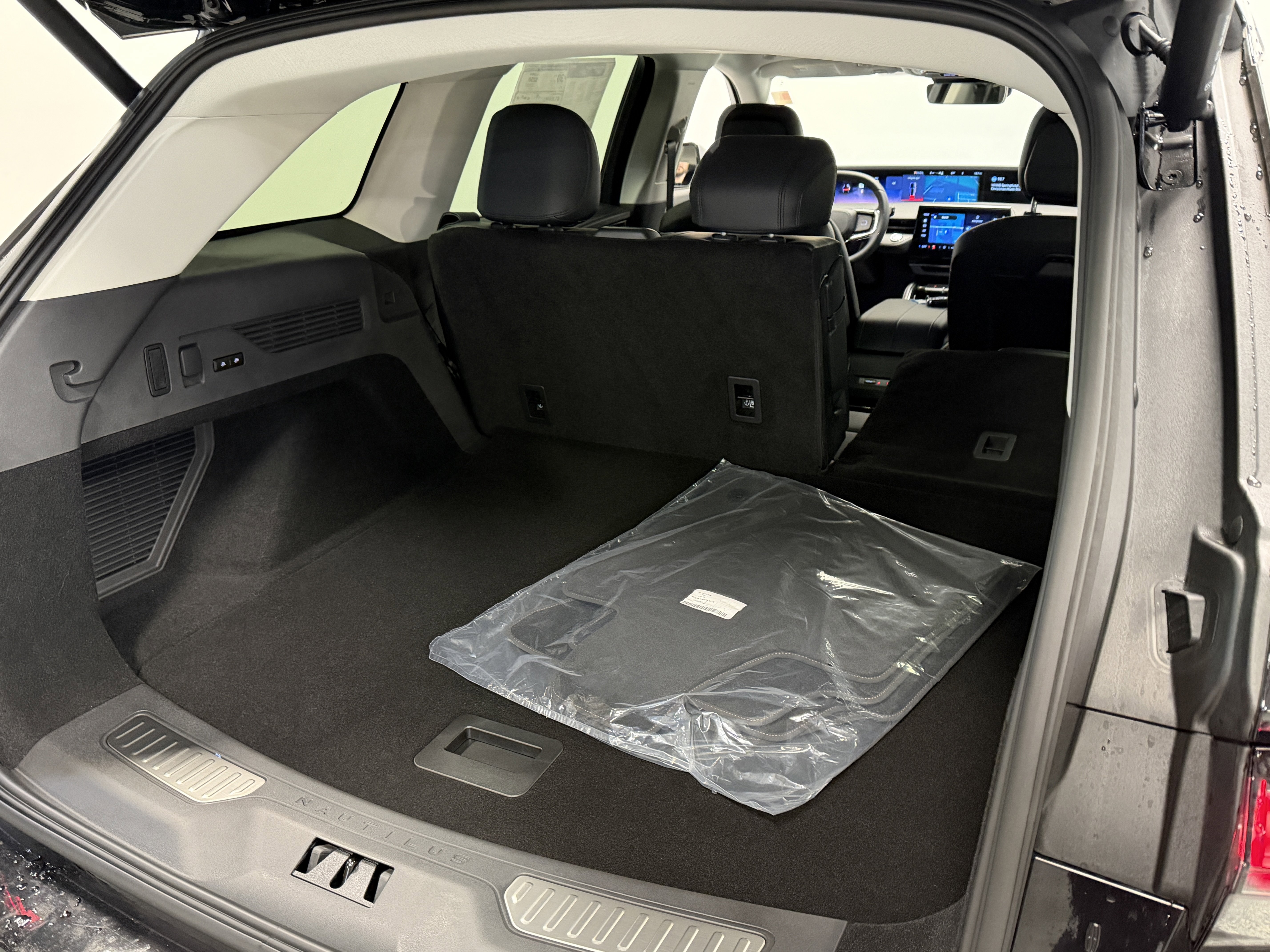 New 2026 Lincoln Nautilus Reserve image 30