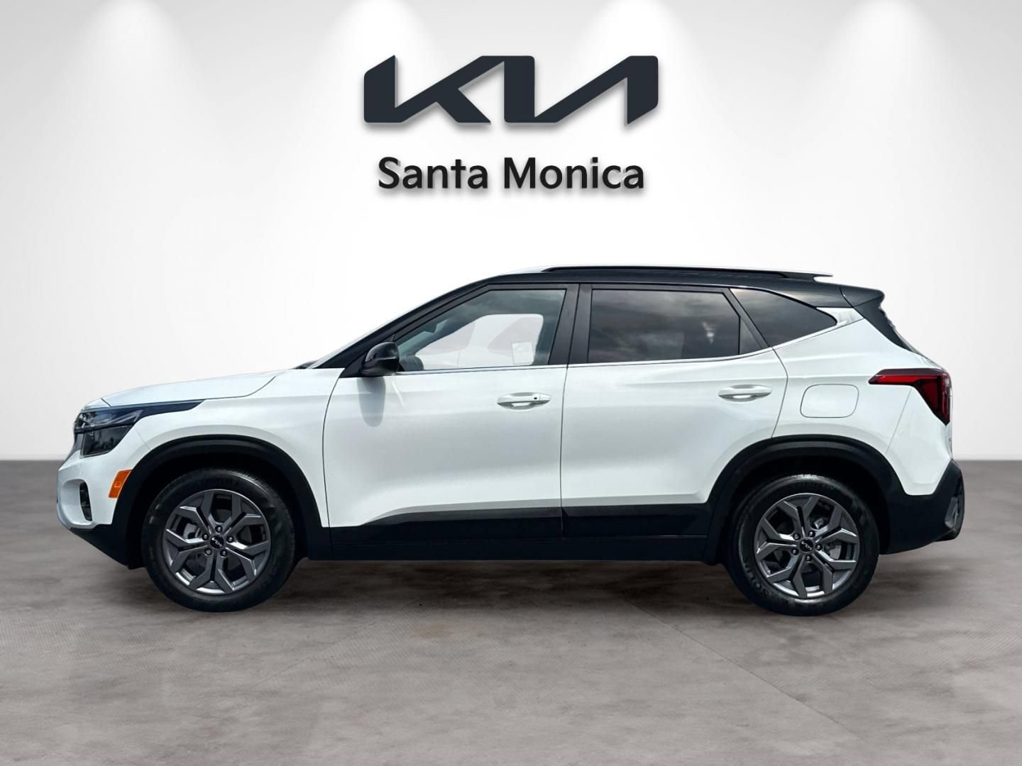 Certified 2024 Kia Seltos S FWD image 3