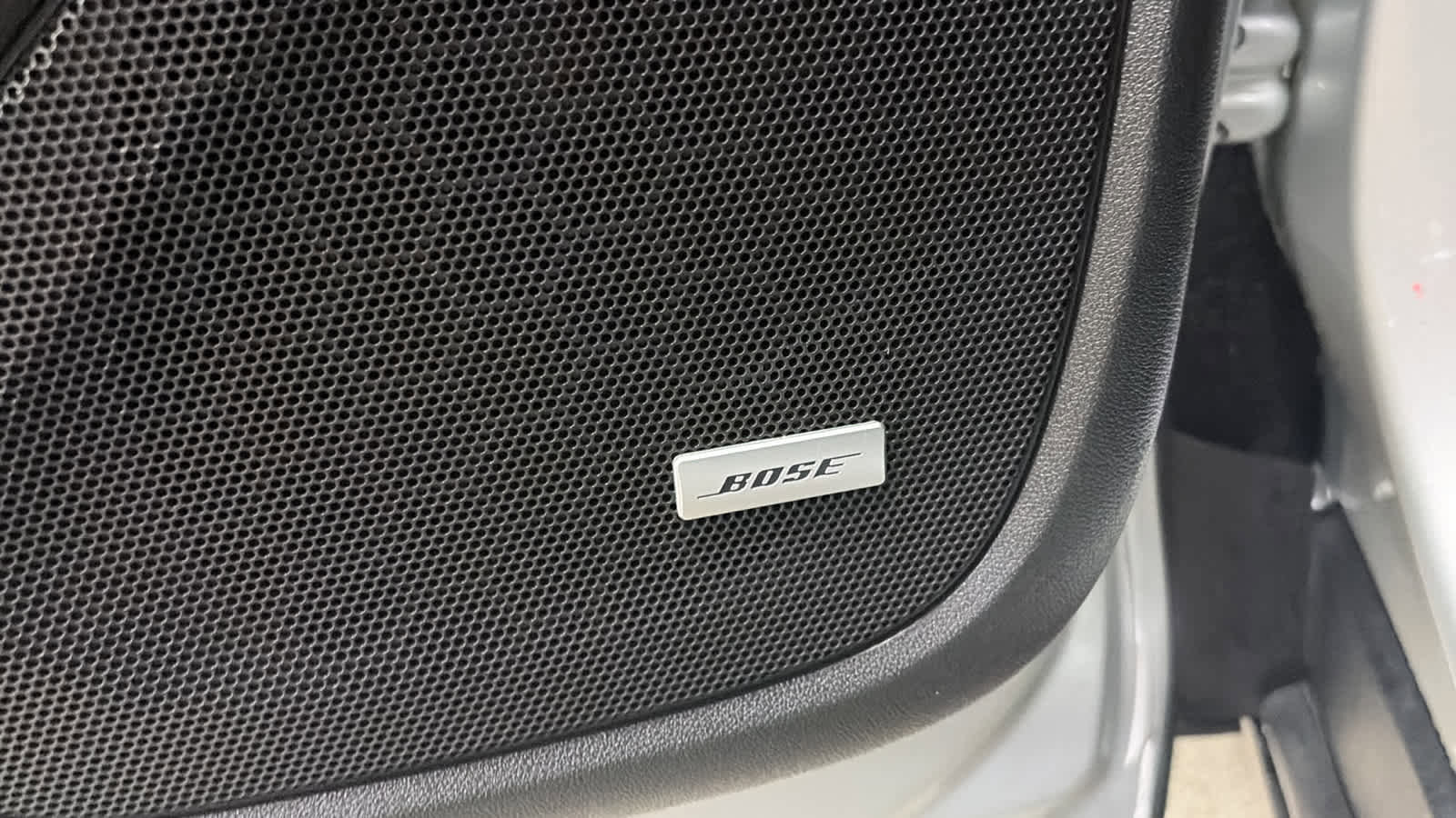 Certified 2021 GMC Terrain SLT w/ Infotainment Package II image 6