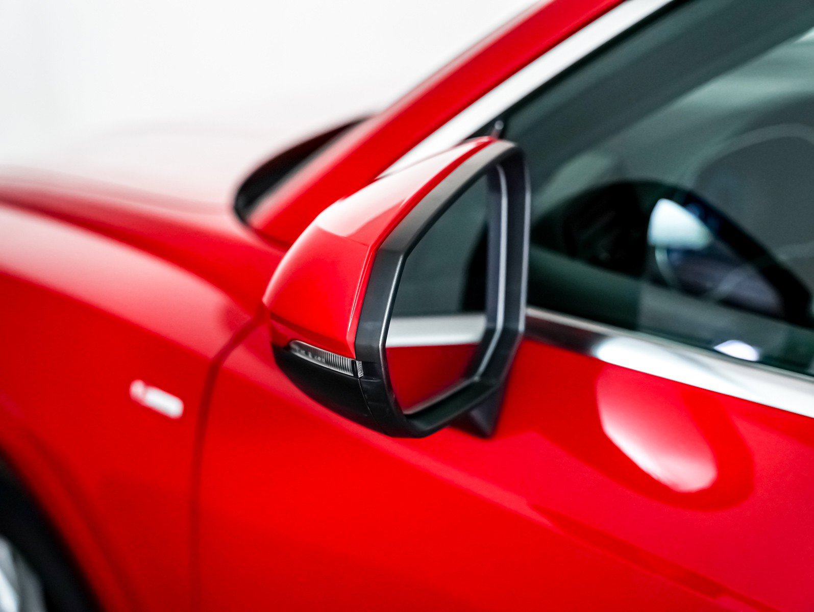 Used 2023 Audi Q3 2.0T Premium image 25