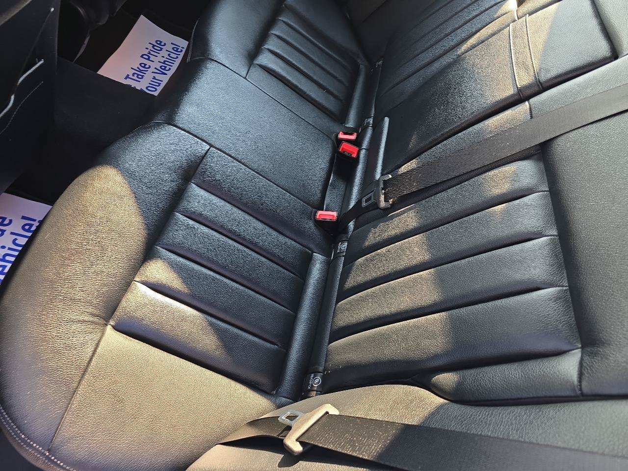 Used 2015 Mercedes-Benz E 400 4MATIC Sedan image 12