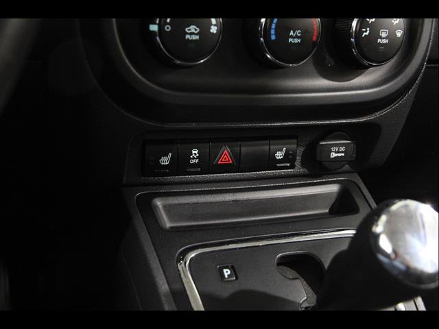 Used 2017 Jeep Patriot High Altitude AWD/4WD image 13