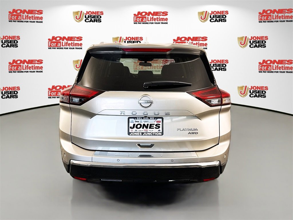 Certified 2024 Nissan Rogue Platinum w/ Platinum Premium Package image 18