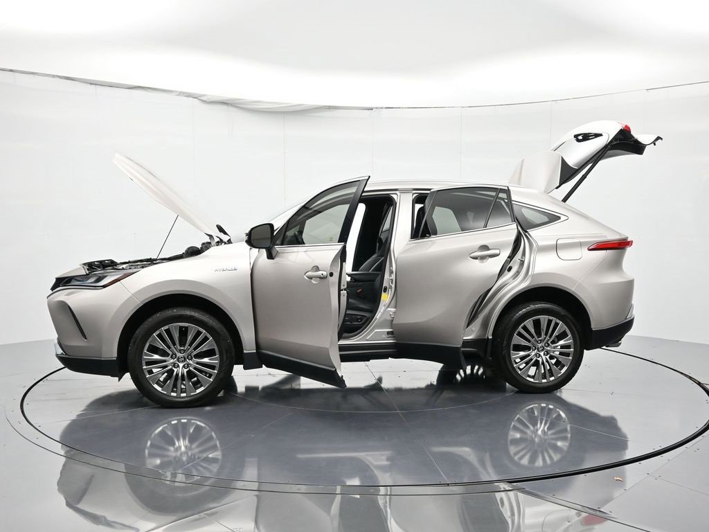 Used 2021 Toyota Venza Limited image 45
