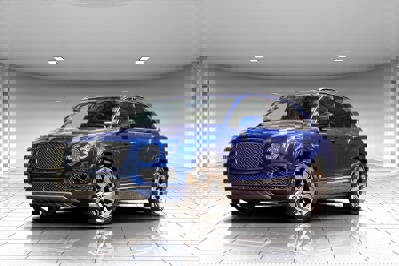 Used 2018 Bentley Bentayga Onyx Edition image 7