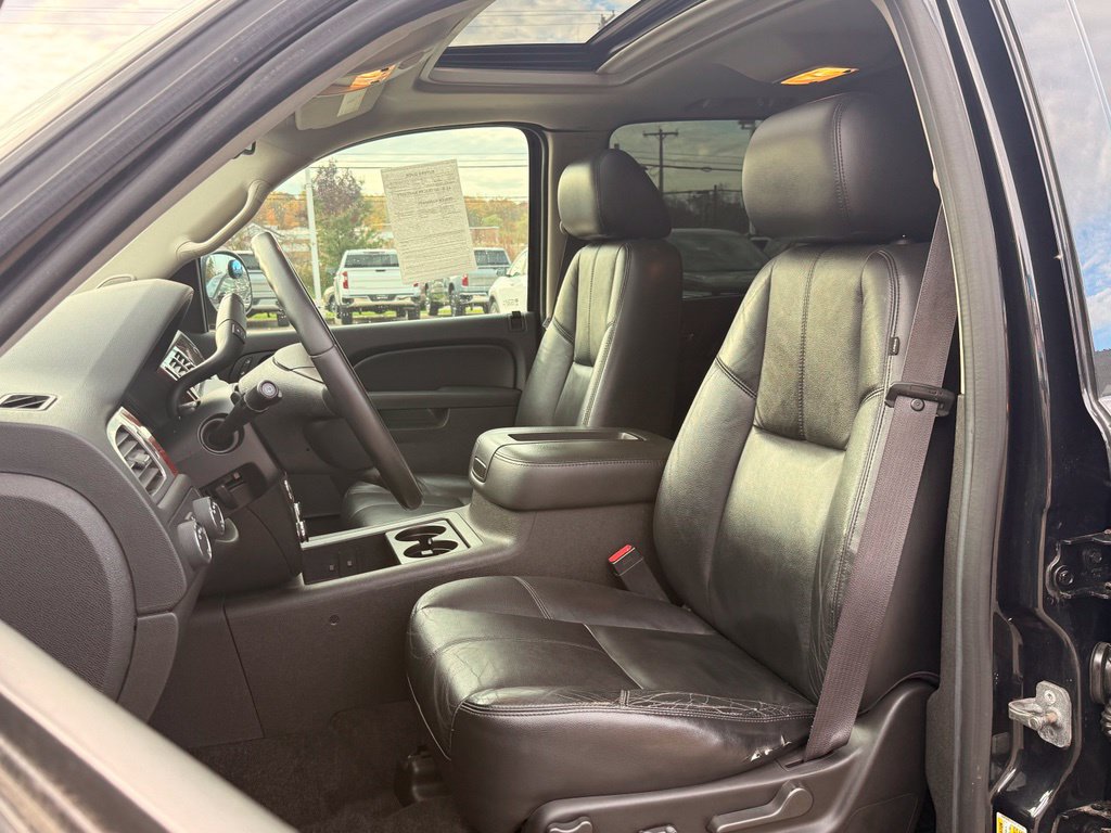 Used 2012 Chevrolet Tahoe LT w/ All-Star Edition AWD/4WD image 12
