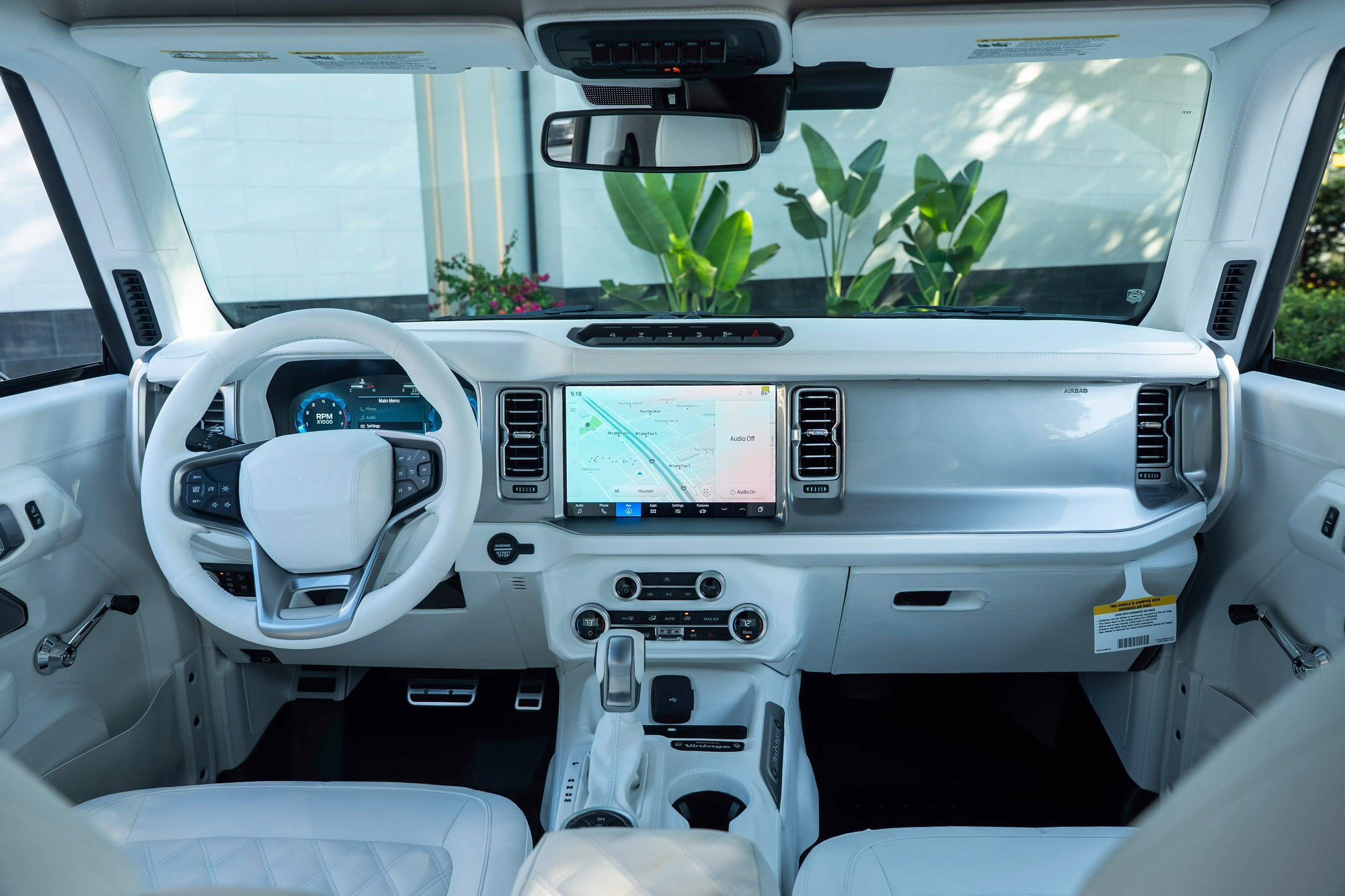 Used 2025 Ford Bronco Badlands image 4