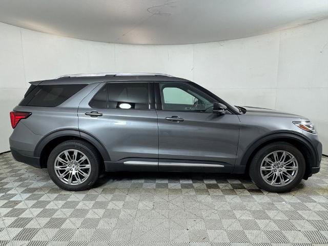 Certified 2025 Ford Explorer Platinum image 2