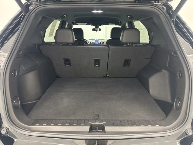 Used 2022 Chevrolet Equinox RS w/ RS Leather Package image 28