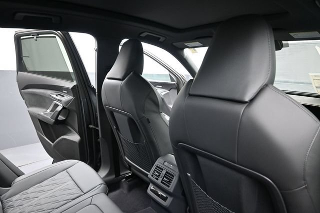 New 2026 Audi SQ5 Premium Plus AWD/4WD image 15