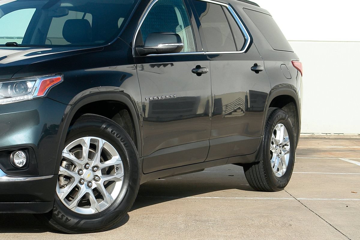Used 2021 Chevrolet Traverse LT AWD/4WD image 25