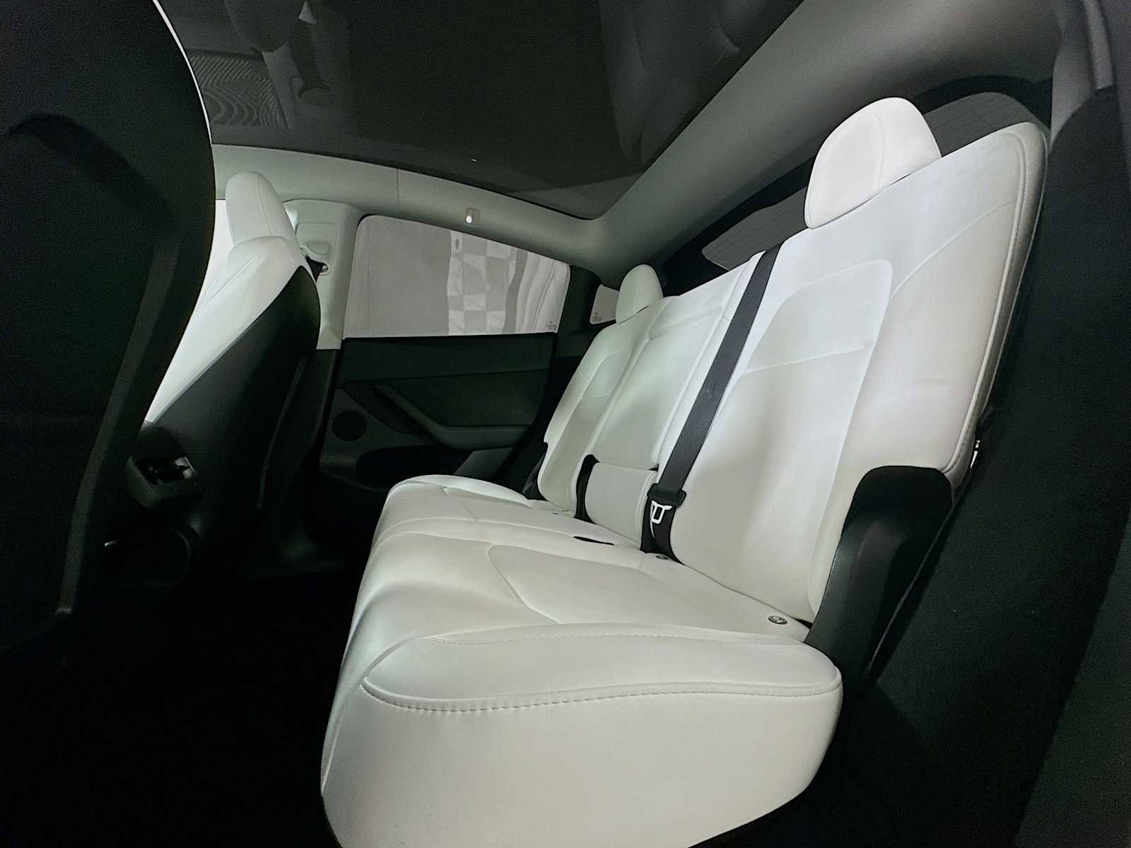 Used 2023 Tesla Model Y Performance image 22