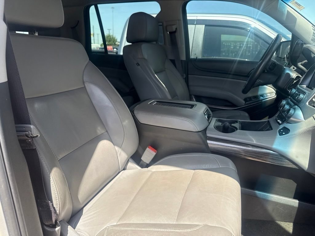 Used 2017 Chevrolet Tahoe LT w/ Luxury Package AWD/4WD image 24