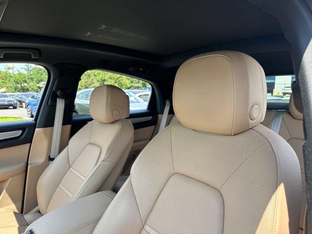 Used 2022 Porsche Cayenne S AWD/4WD image 15