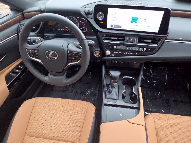 Used 2025 Lexus ES 350 w/ Accessory Package (Z1) FWD image 32