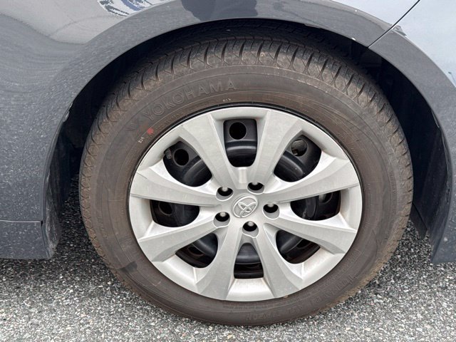 Used 2026 Toyota Corolla LE FWD image 21