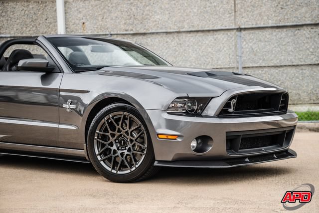 Used 2014 Ford Mustang Shelby GT500 w/ Equipment Group 821A RWD image 44