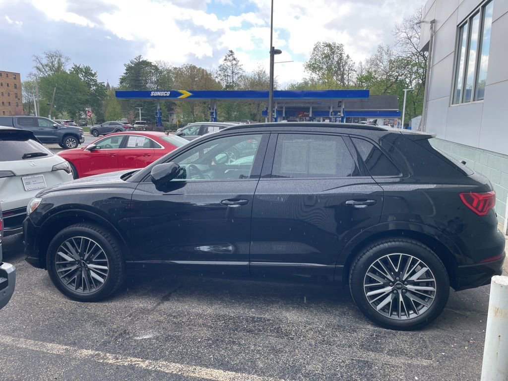 Used 2023 Audi Q3 2.0T Premium Plus w/ Premium Plus Package AWD/4WD image 6