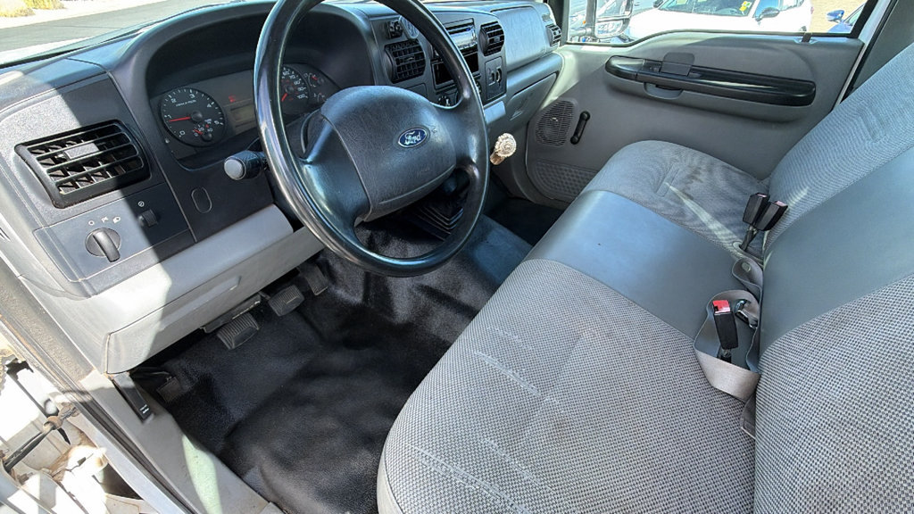 Used 2006 Ford F350 XL AWD/4WD image 10