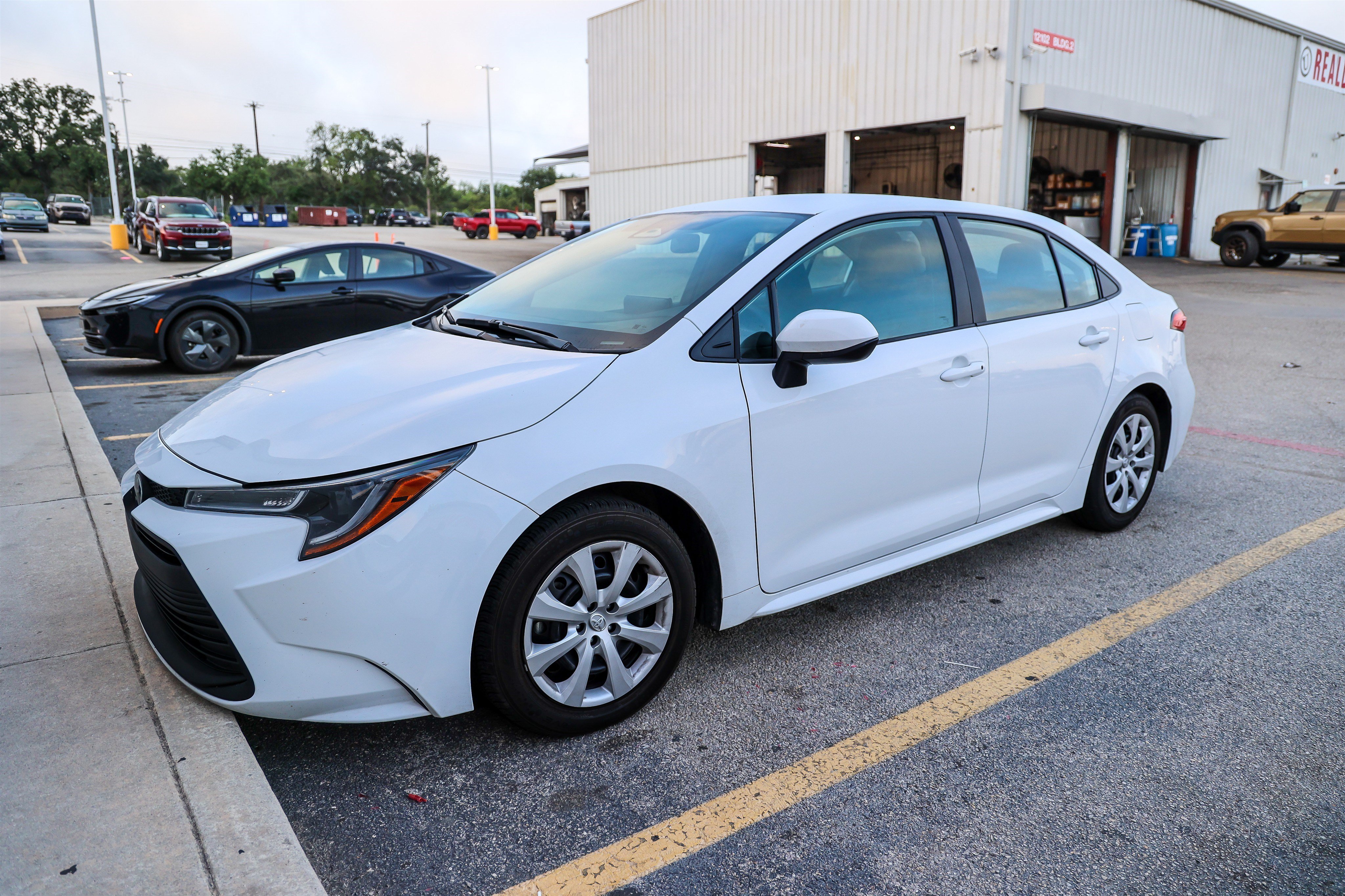 Used 2024 Toyota Corolla LE FWD image 3