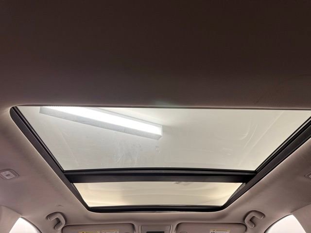 Used 2024 Honda Pilot Touring image 28