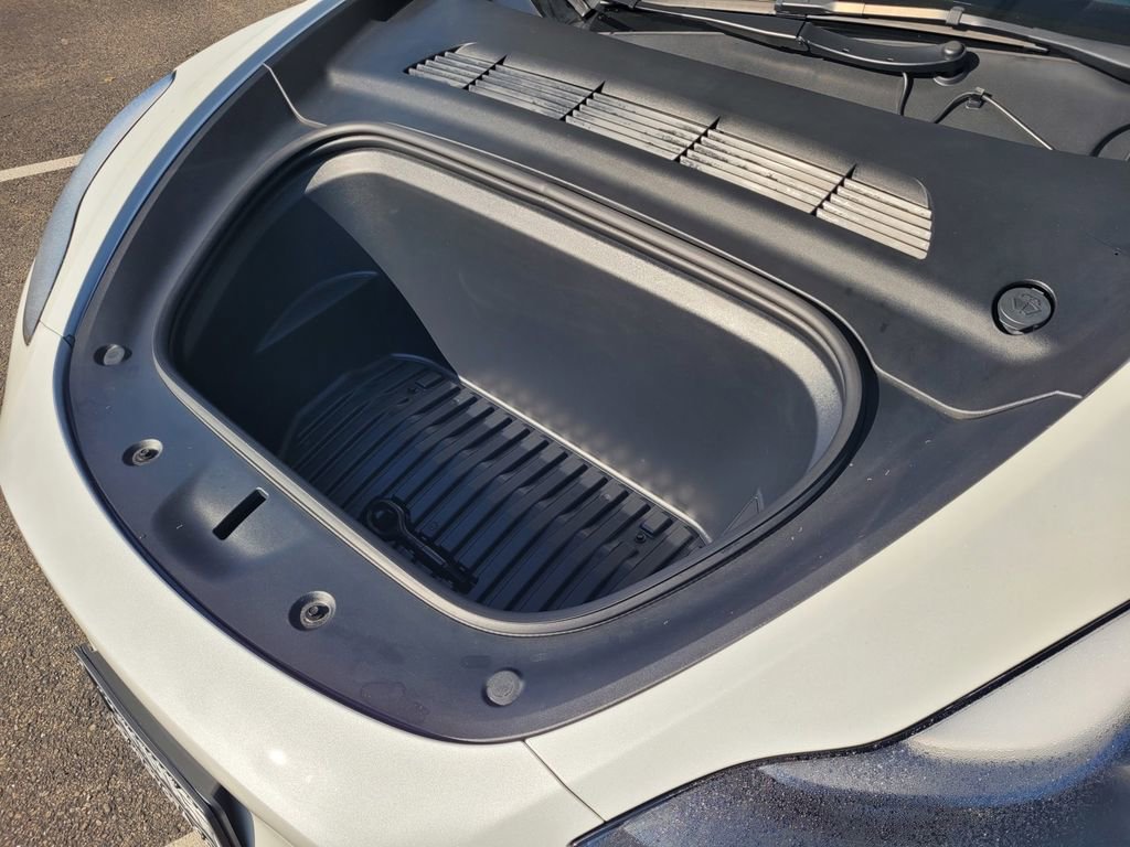 Used 2023 Tesla Model Y Long Range AWD/4WD image 9