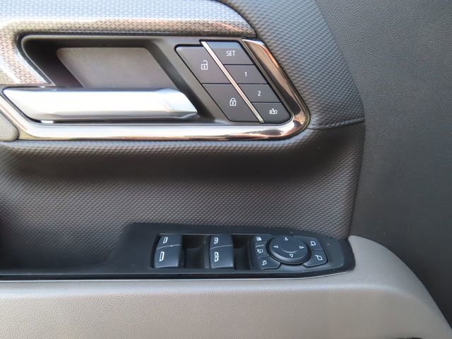 Used 2024 Chevrolet Silverado 2500 ZR2 w/ Technology Package image 14