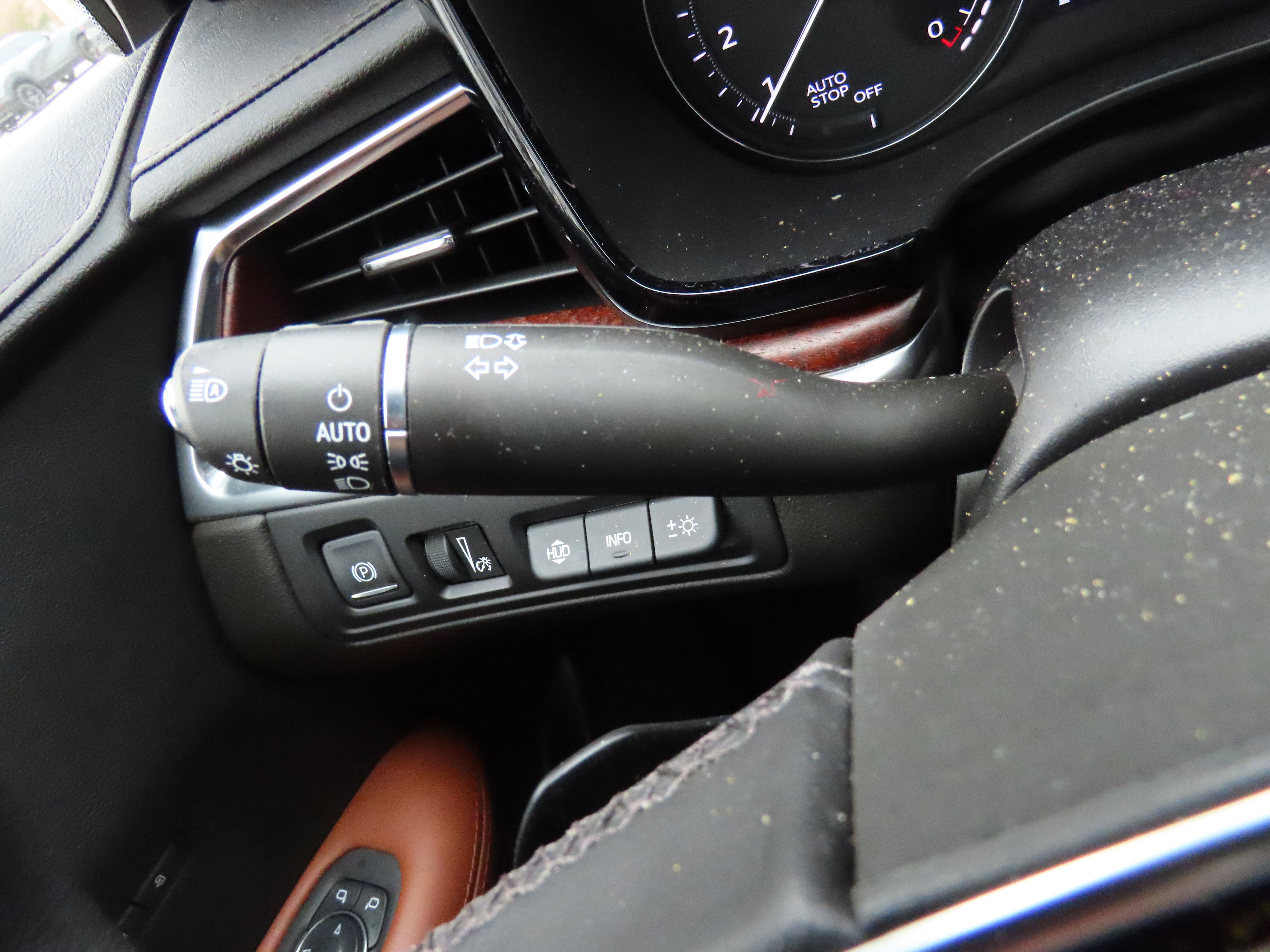 Used 2022 Cadillac XT5 Premium Luxury w/ Technology Package image 39