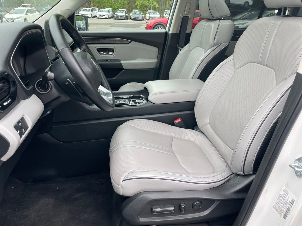 Used 2023 Honda Pilot Elite image 5