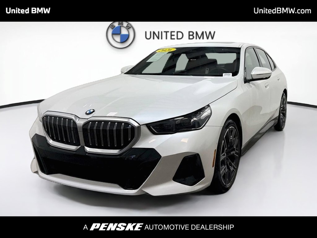 Used 2026 BMW 530i w/ M Sport Package RWD image 1