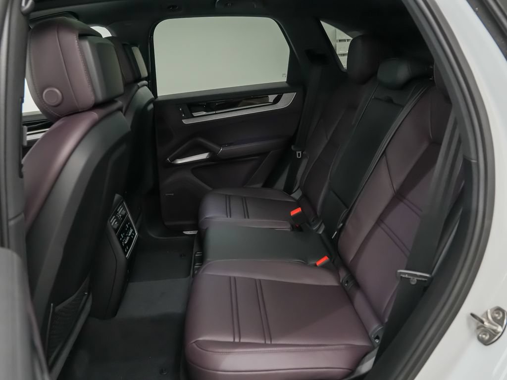 New 2026 Porsche Cayenne AWD/4WD image 30