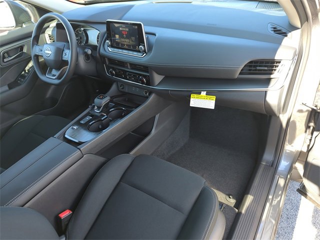 New 2026 Nissan Rogue S image 15