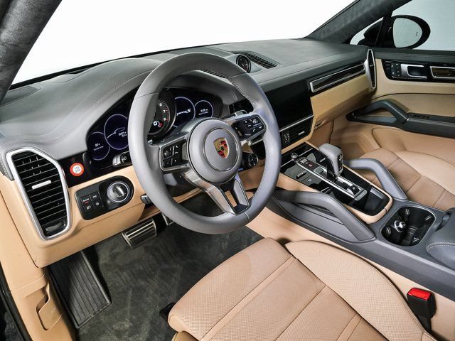 Certified 2023 Porsche Cayenne S AWD/4WD image 4