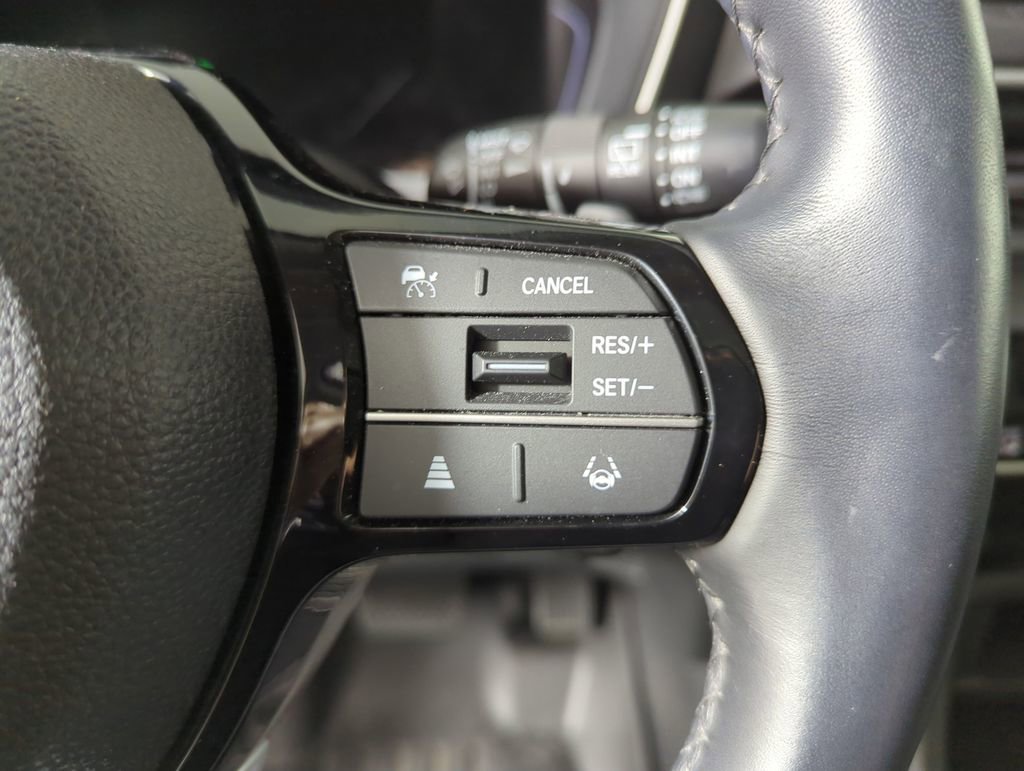 Certified 2024 Honda Pilot Touring image 29