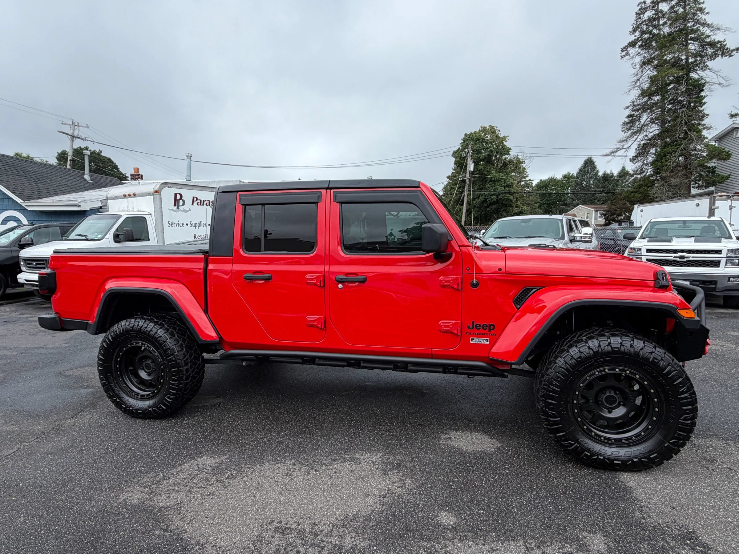 Used 2020 Jeep Gladiator Overland AWD/4WD image 7
