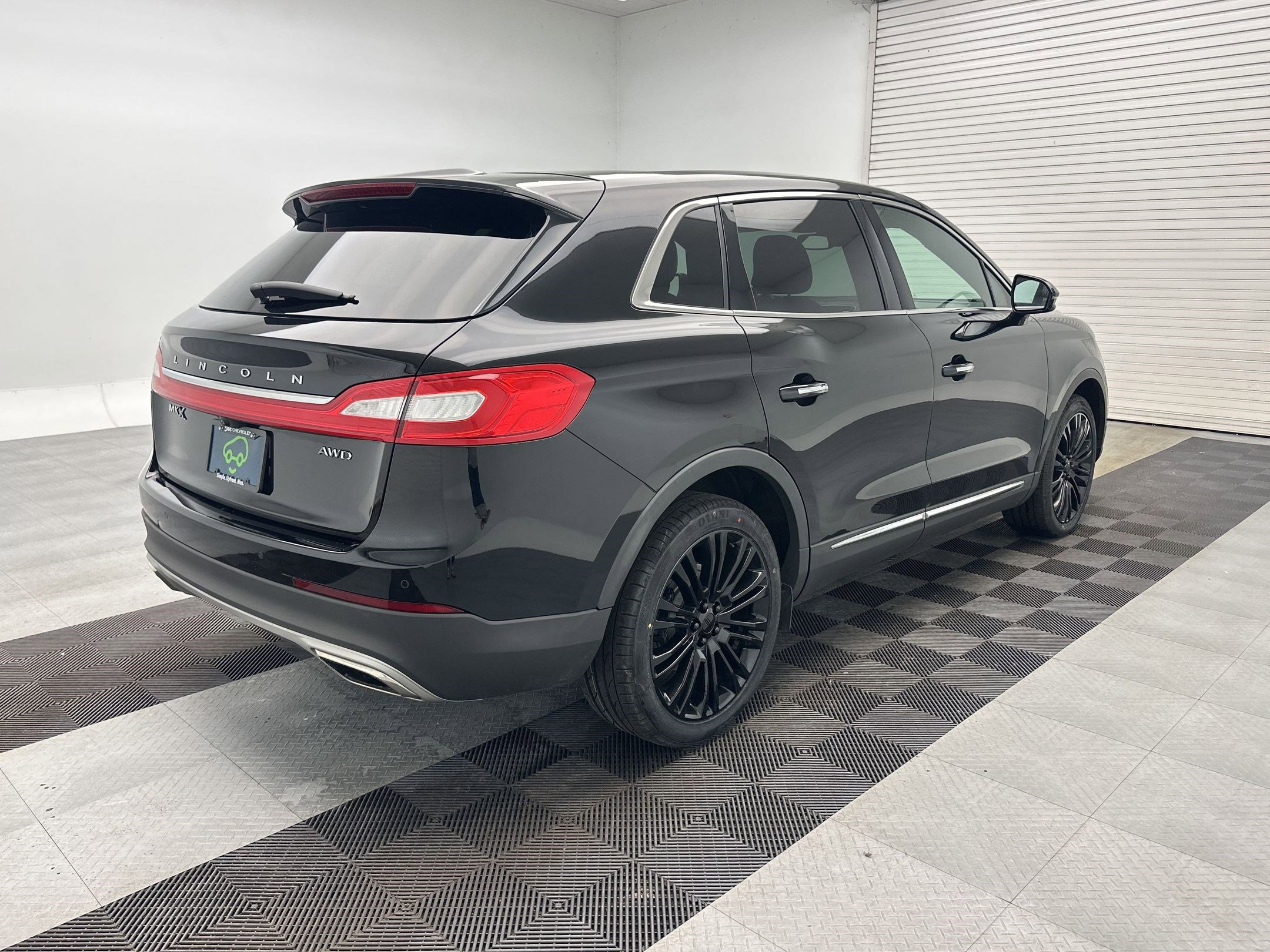 Used 2018 Lincoln MKX Reserve w/ Lincoln MKX Climate Package AWD/4WD image 9
