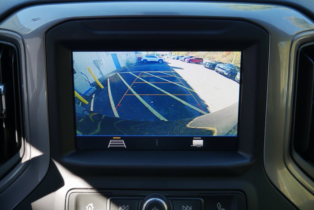 Used 2020 Chevrolet Silverado 1500 Custom w/ Custom Value Package image 16