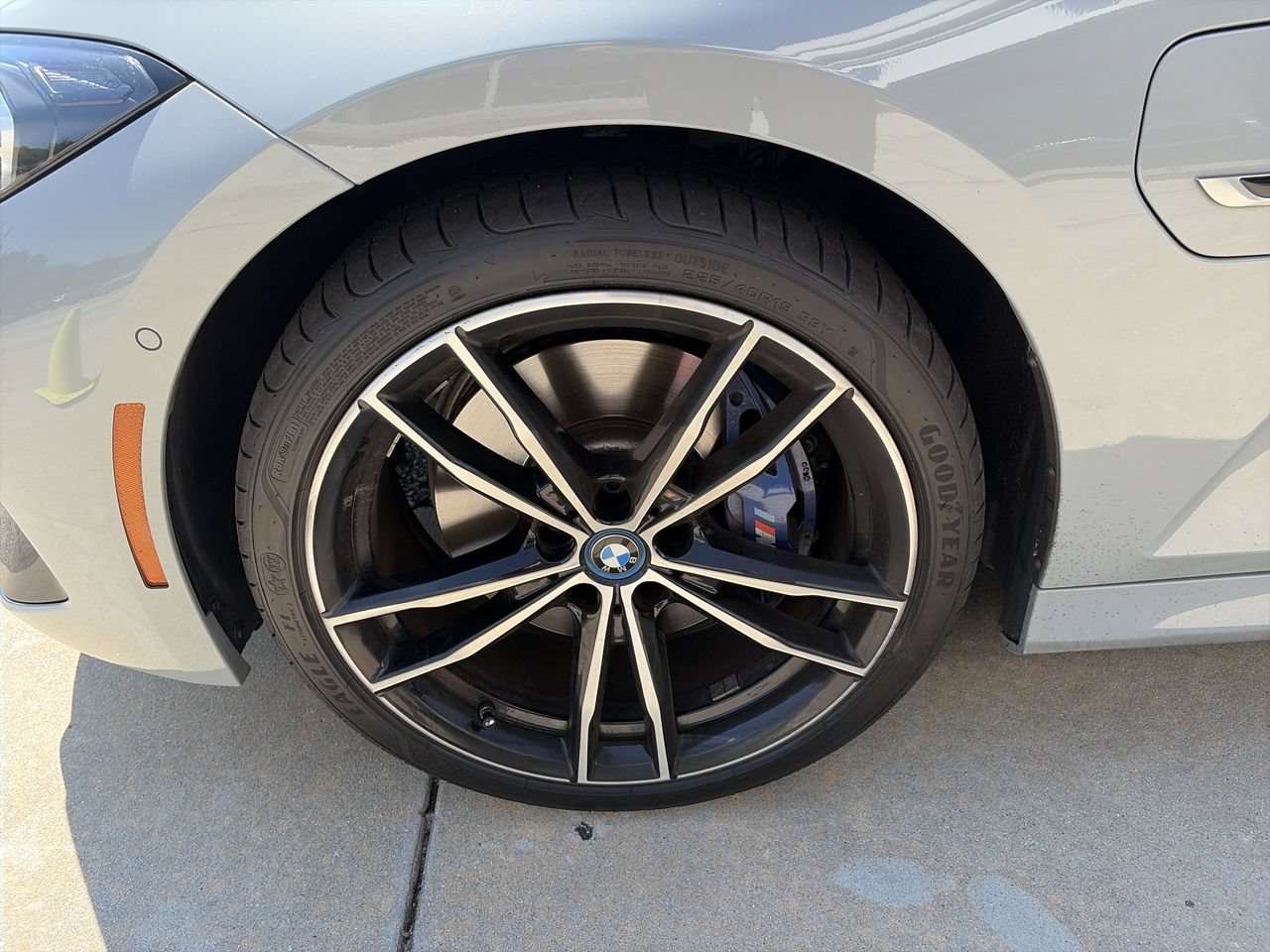 Used 2023 BMW 330e xDrive w/ M Sport Package AWD/4WD image 13