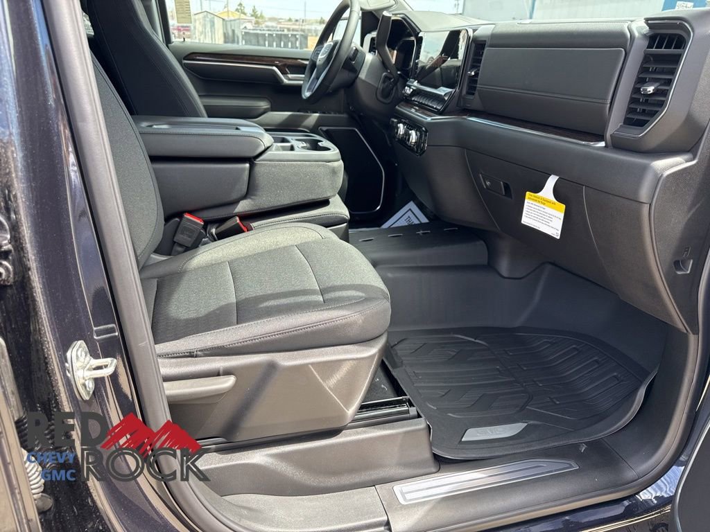 New 2025 GMC Sierra 1500 SLE image 17