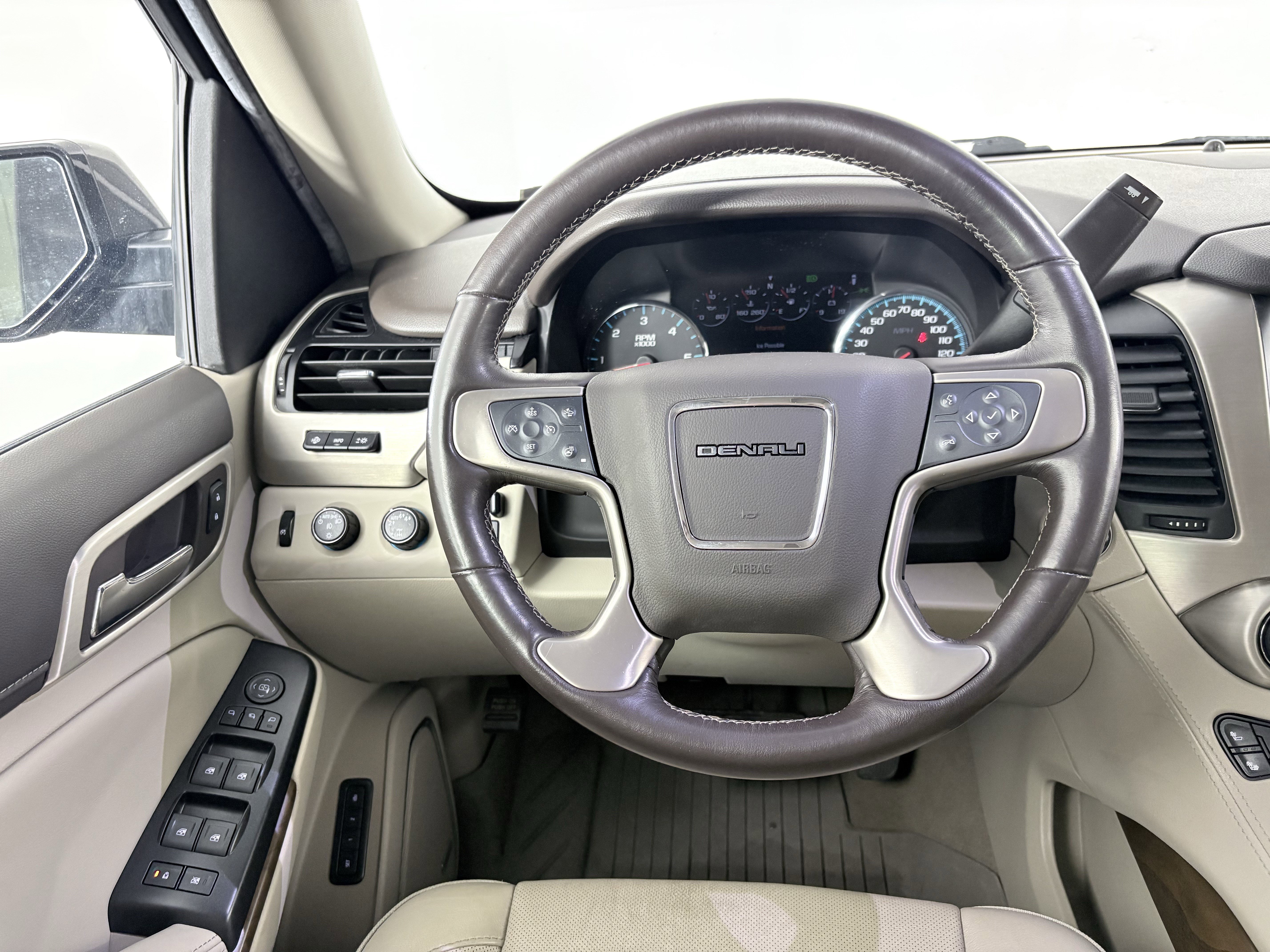 Used 2019 GMC Yukon Denali image 31