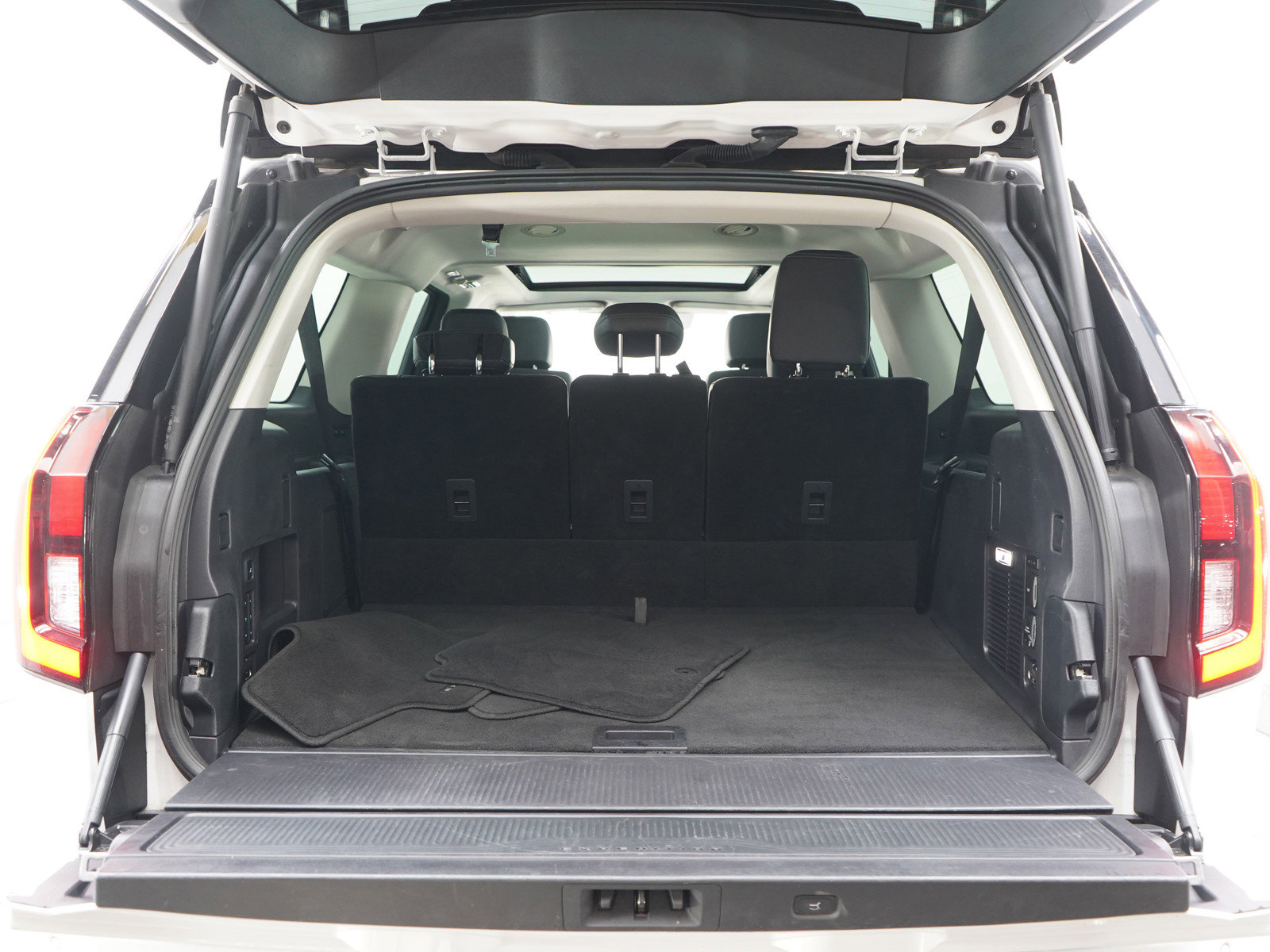 Used 2025 Ford Expedition Max Platinum AWD/4WD image 19