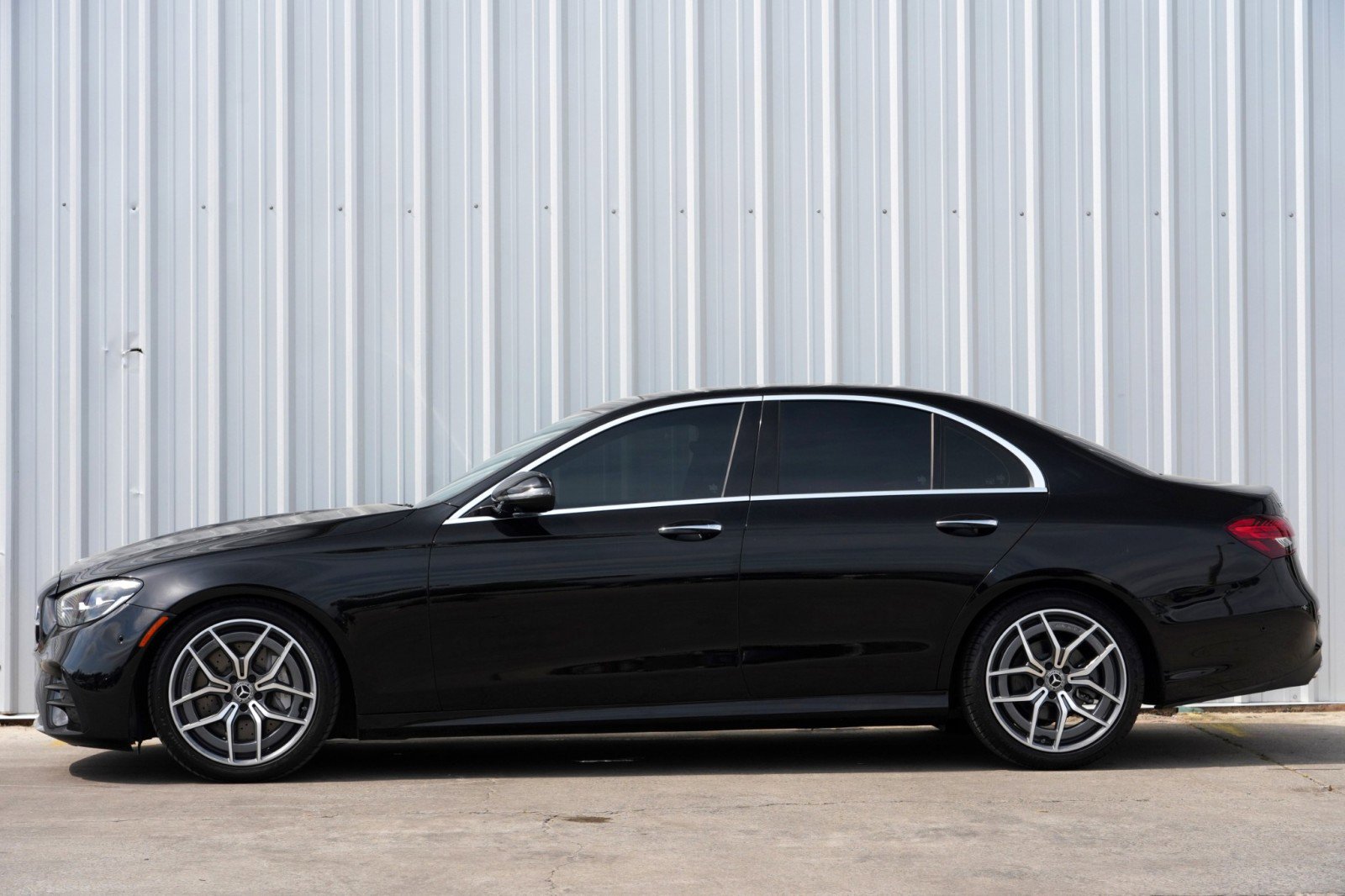 Used 2021 Mercedes-Benz E 350 Sedan w/ Premium Package image 8