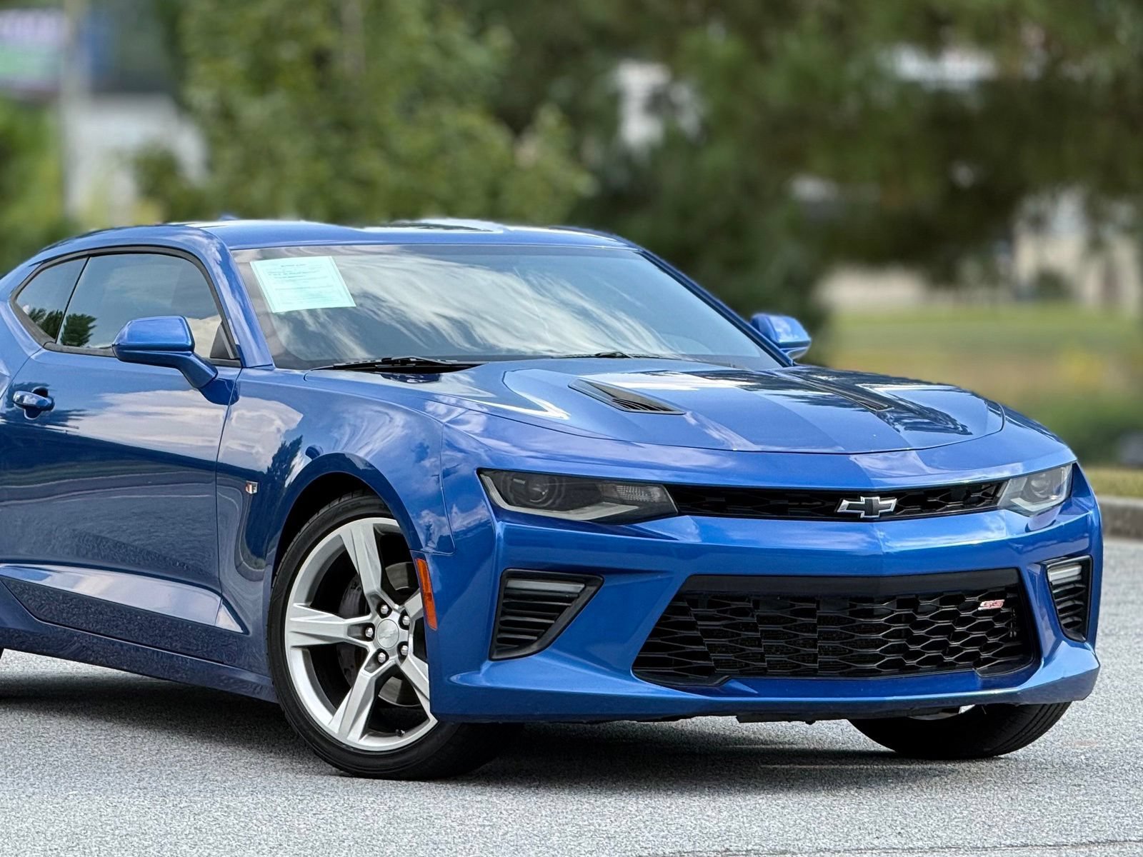Used 2018 Chevrolet Camaro SS RWD image 41